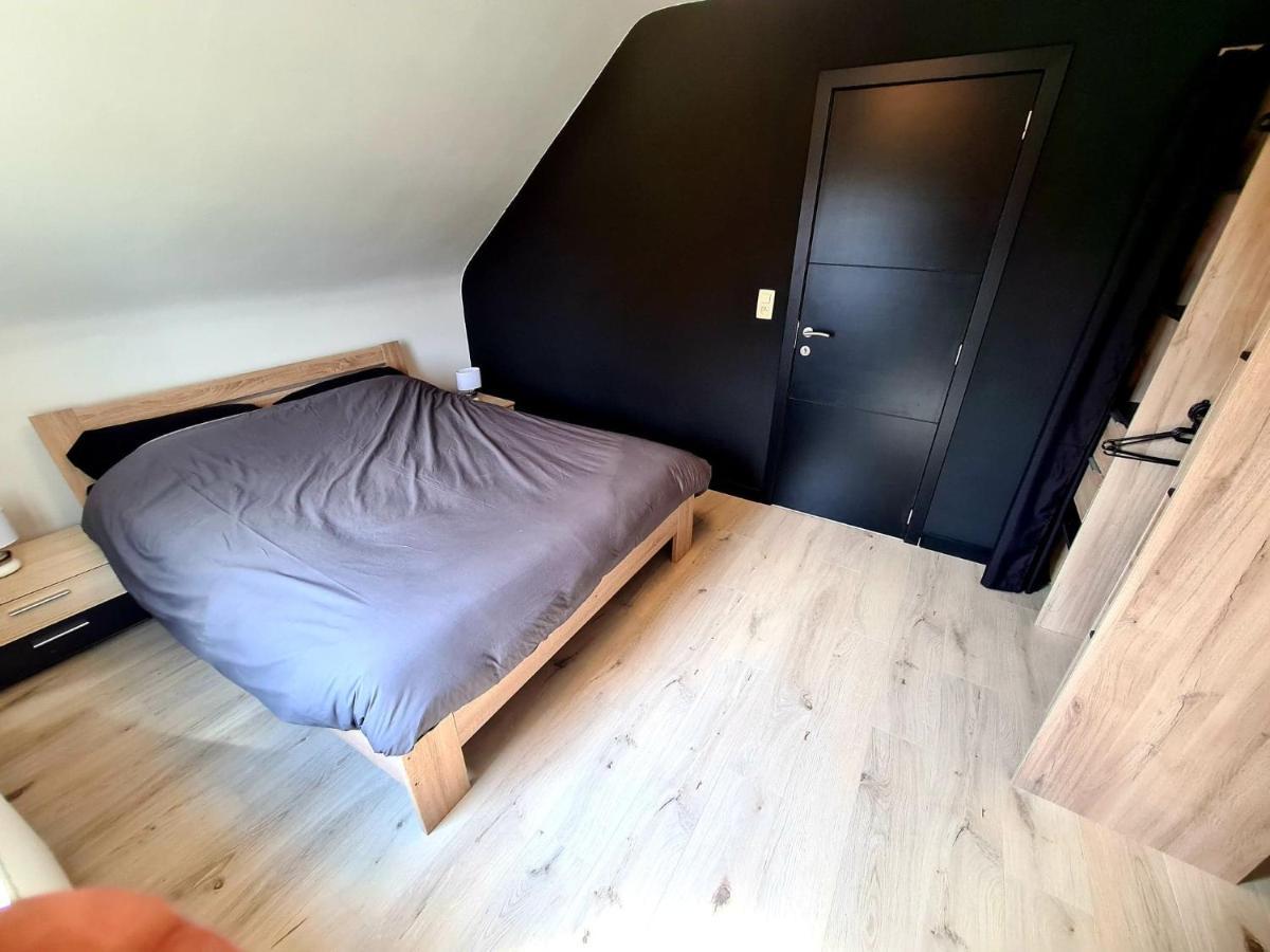 Gîte au 14 - au calme avec jardin , proche de Dinant Anhée Extérieur photo