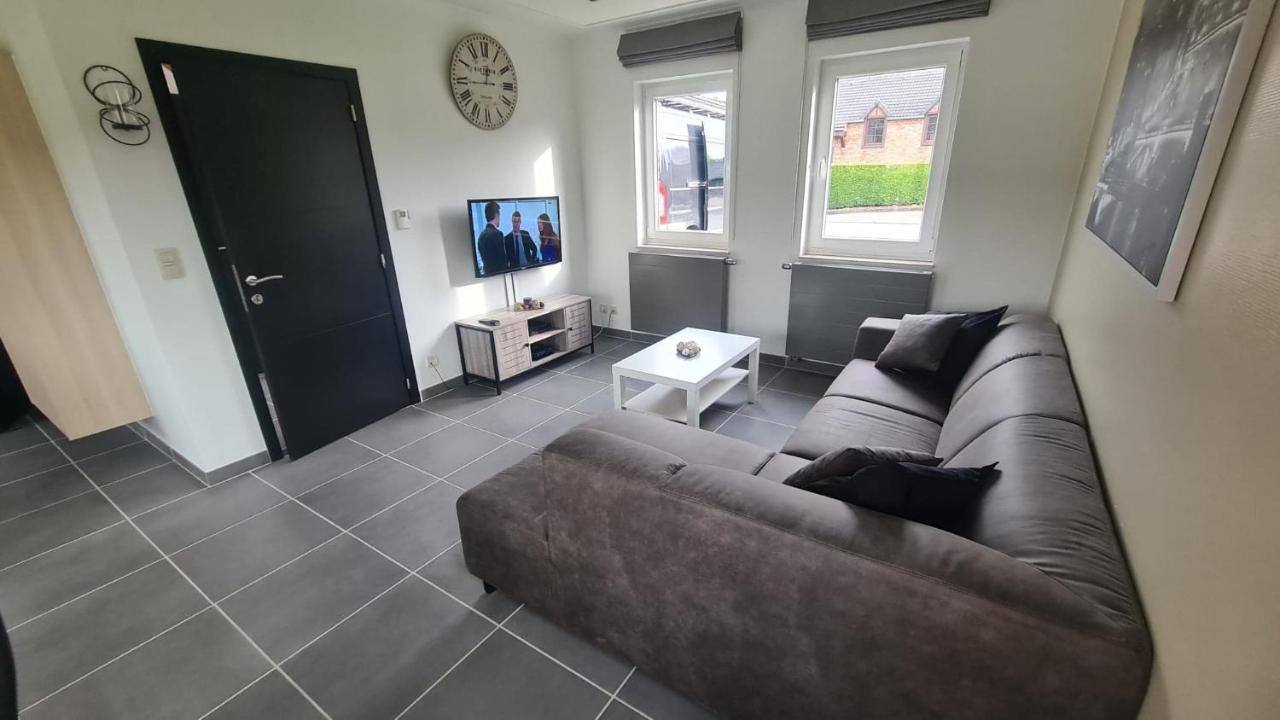 Gîte au 14 - au calme avec jardin , proche de Dinant Anhée Extérieur photo